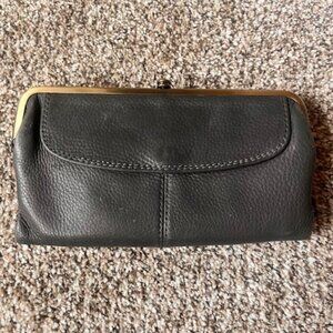 Beautiful Hobo Lauren Wallet / Clutch perfect condition